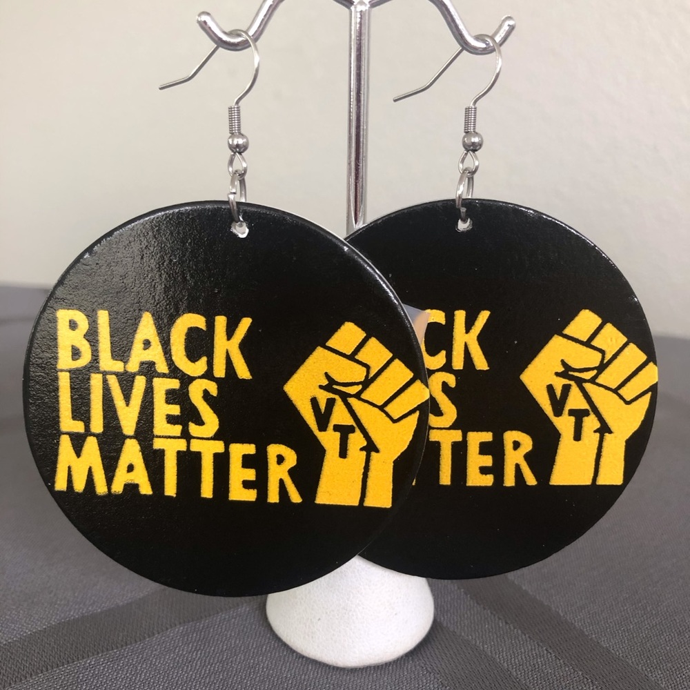 Black lives matter 2 3/8” disc drop earrings NWT